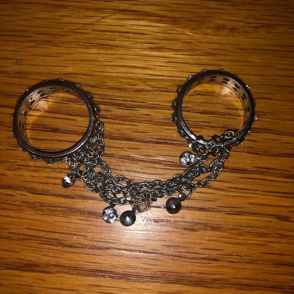 Plus size ring chain - Picture 3 of 5